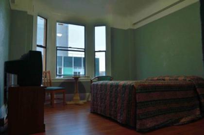 Winsor Hotel - image 2