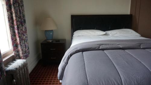 Bel Air Hotel - image 2
