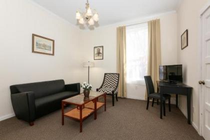 The Grove Inn - image 5