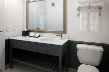 Coventry Motor Inn - image 21