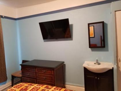 Page Hotel - image 2