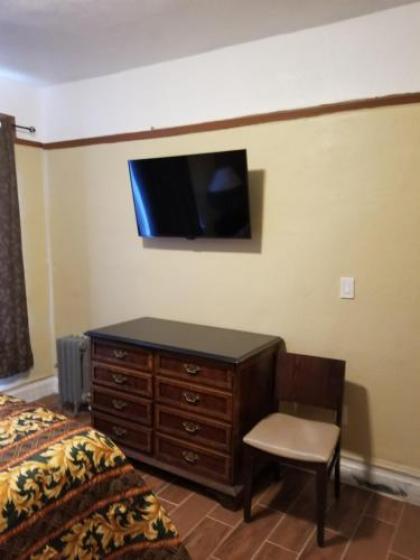 Page Hotel - image 3