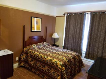 Page Hotel - image 4