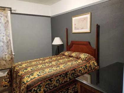Page Hotel - image 5