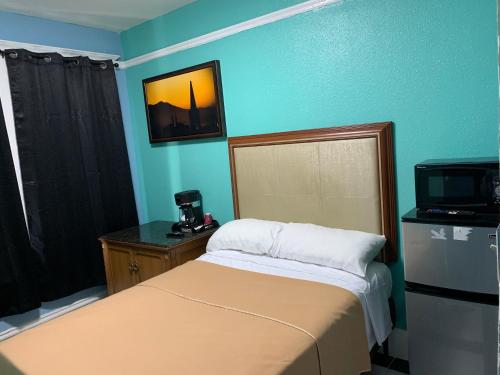 Western Hotel - main image