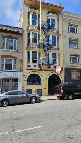 Western Hotel - image 4