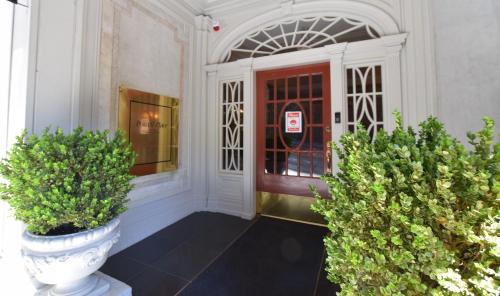 Powell Place - image 2