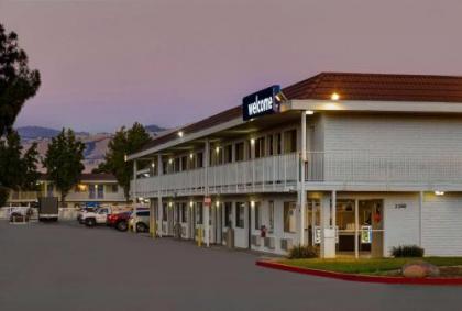 Motel 6-San Jose CA - South - image 2