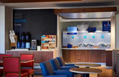 Holiday Inn Express & Suites - San Jose Silicon Valley an IHG Hotel - image 8