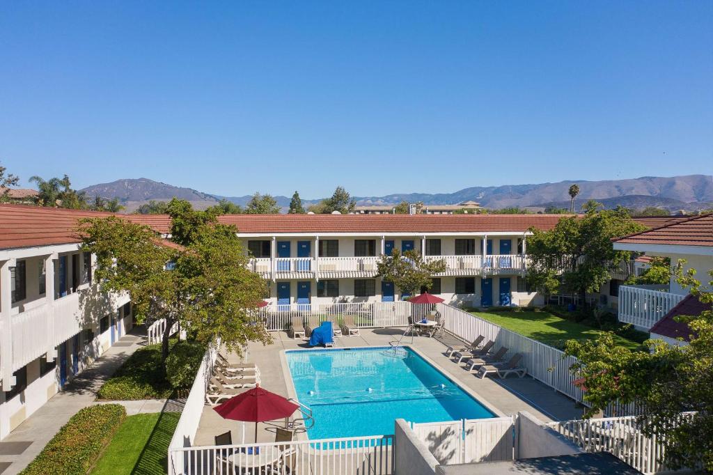 Motel 6-San Luis Obispo CA - South - image 5