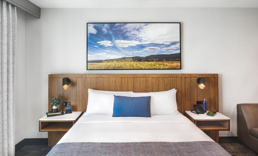 Ayres Hotel Vista Carlsbad - image 4