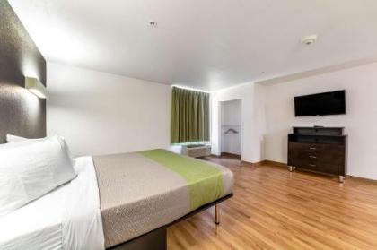 Studio 6-San Marcos TX - image 5