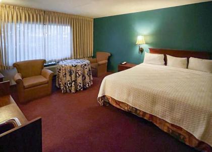 Sunrise Hotel - image 2