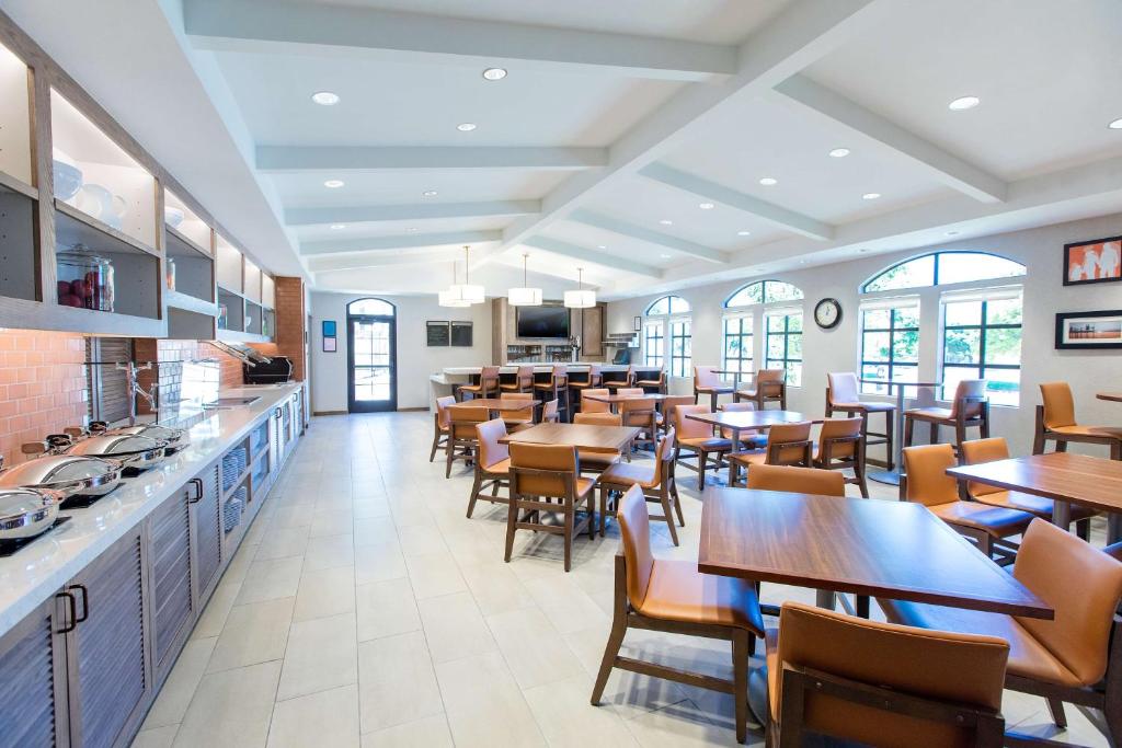 Hyatt House San Ramon - image 7
