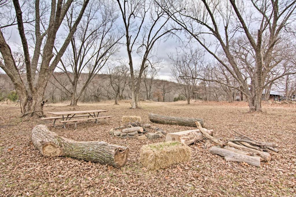 Cozy Sand Springs Home-Mins to Keystone and Tulsa - image 7
