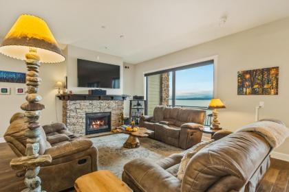 Exclusive Seasons at Sandpoint Townhome - image 3
