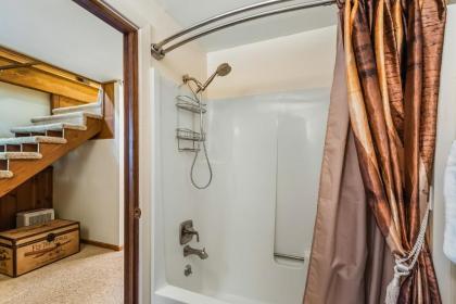 Cozy one bedroom with privacy - Community beach access - image 11