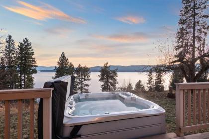 Lakefront Gem with Hot tub and Views - image 17