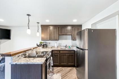 Driftwood Waterfront Gem - image 10