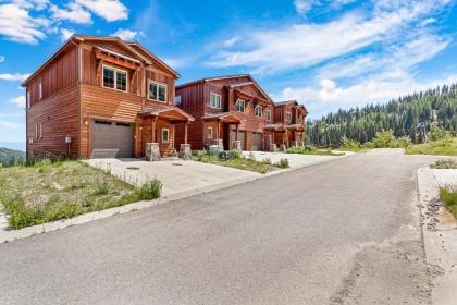 mountainside Chalet Sandpoint