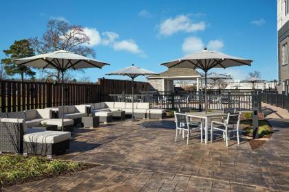 Sheraton Richmond Airport Hotel - image 21