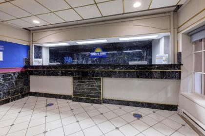 Days Inn by Wyndham Sandusky Cedar Point - image 15