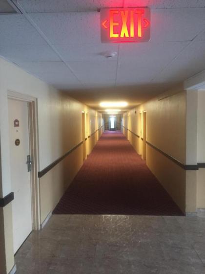 Wolf Inn Hotel - image 5