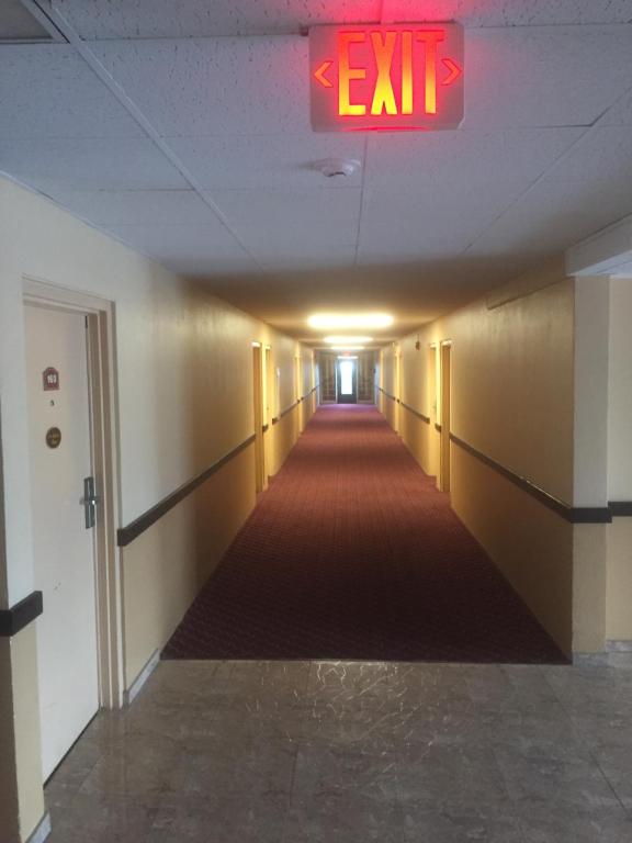 Wolf Inn Hotel - image 5