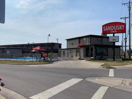 Sandusky Inn - image 10