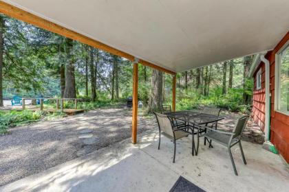 Bob's Riverfront Retreat - image 5