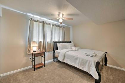 Pet-Friendly Sandy Abode - 14 Mi to Snowbird! - image 14
