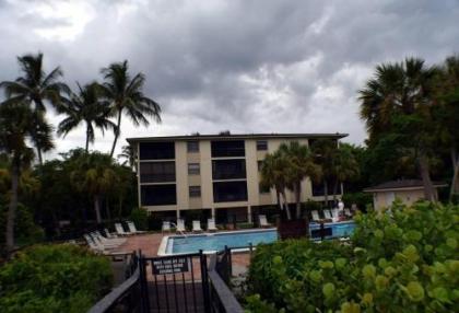TARPON BEACH 201 - image 29