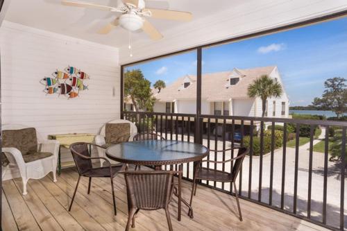 Bay Breeze Cottage-Captiva Shores 3A - image 5