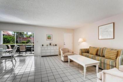 Sanibel Arms E4