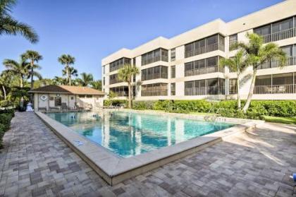 Luxury Sanibel Condo with Ocean View - Steps to Beach Sanibel Florida
