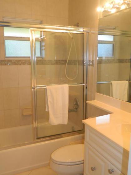 Blind Pass Condo C202 on beautiful Sanibel Island - image 3