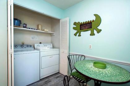 Secluded beach condo on award-winning Bowman's Beach - Blind Pass D201 - image 5