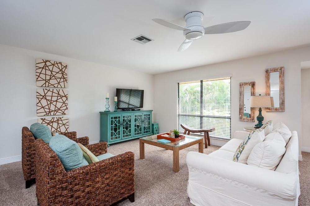 Sunsets & shelling at hidden gem resort beach condo - Blind Pass D205 - main image