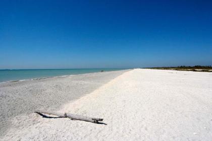 Blind Pass Condo D206 on beautiful Sanibel Island - image 12