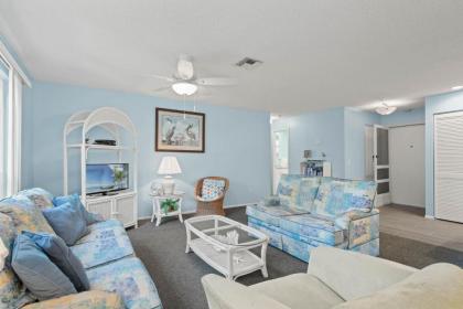 Quiet resort condo surrounded by tropical vegetation - Blind Pass E102 Sanibel