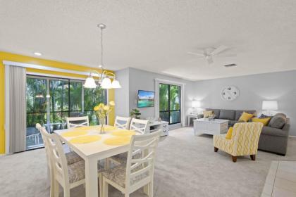 Quiet spacious resort condo near Bowmans Beach - Blind Pass E109 - image 5