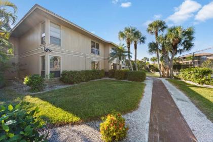 Blind Pass Condo E110 on beautiful Sanibel Island - image 18