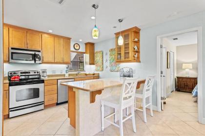 Secluded beach resort condo ready for family getaway - Blind Pass F108 - image 7