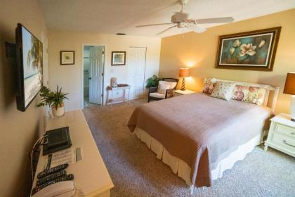 Family style beach resort condo on quiet west end A104 - image 16