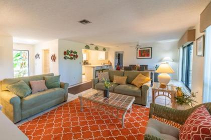 Family style beach resort condo on quiet west end A104 - image 2