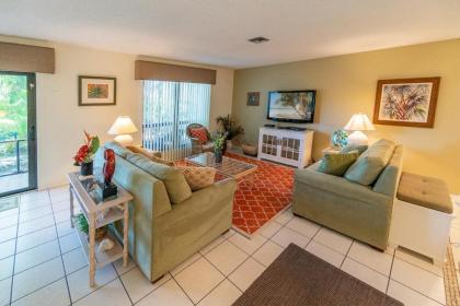 Family style beach resort condo on quiet west end A104 - image 4