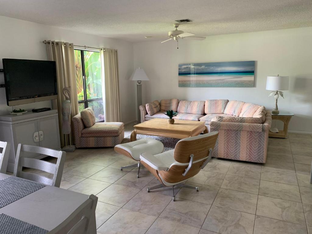 Blind Pass Condo B109 on beautiful Sanibel Island - main image