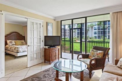 Charming Ground Floor Residence at Sundial Sanibel Walkout to Beach