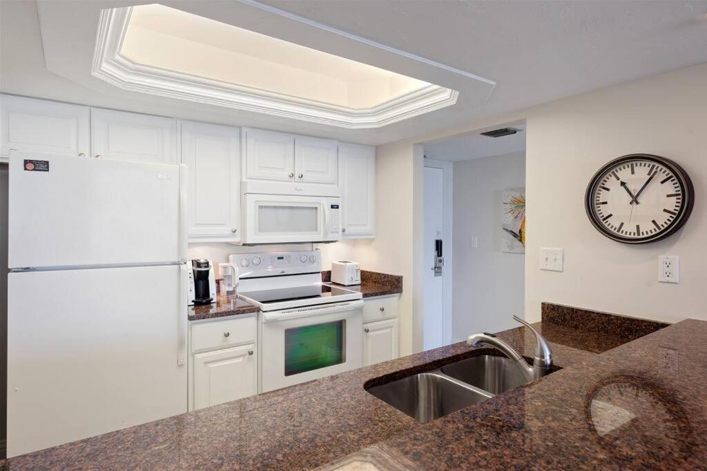 Beautiful Residence at Sundial Sanibel Steps to Beach with Great Amenities - image 7