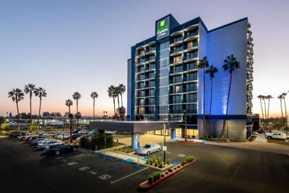 Holiday Inn Express  Suites Santa Ana   Orange County an IHG Hotel California